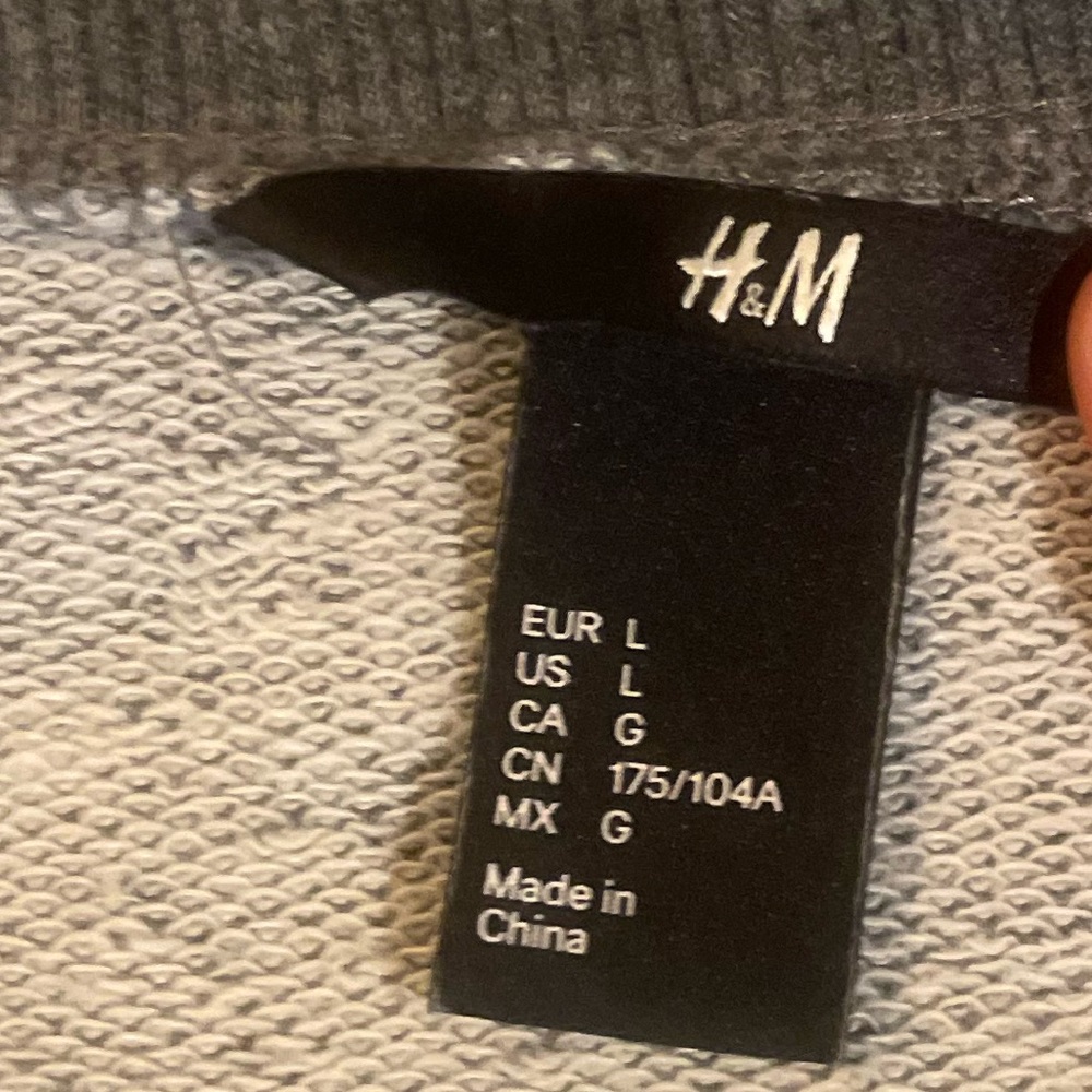 Size large H&M top - Picture 3 of 5